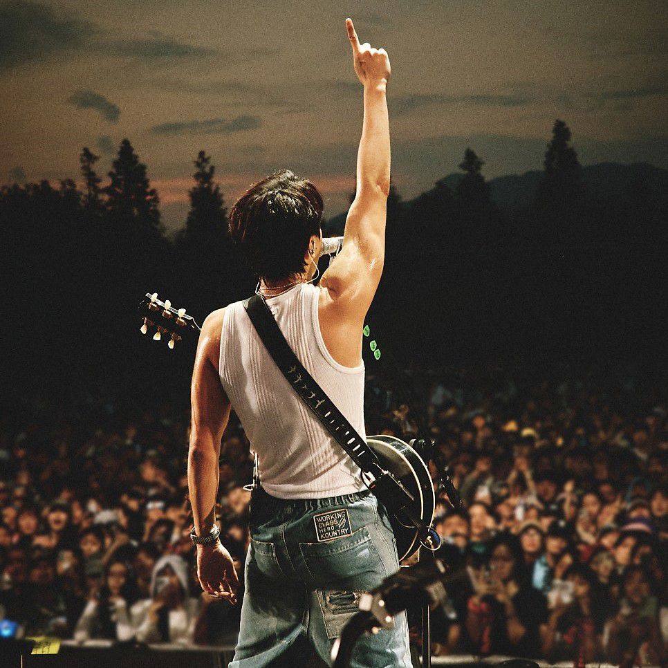 Latest photo of Jung Yonghwa