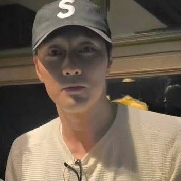 Latest photo of So Jisub