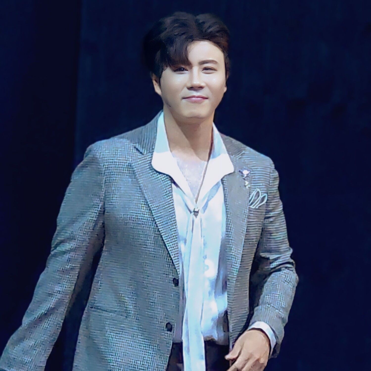 진해성의 비하인드 컷