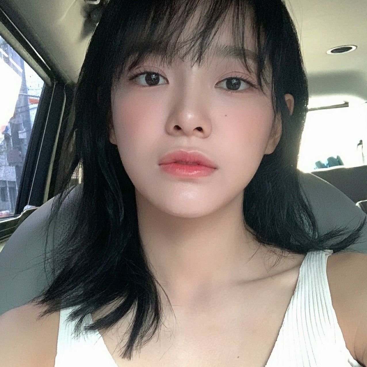 Behind-the-scenes cut of Kim Sejeong