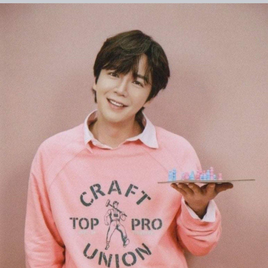 Latest photo of Jang Geunsuk