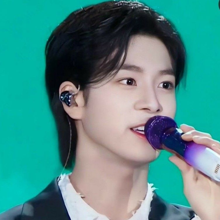 Cuplikan di balik layar dari Jeong Dongwon