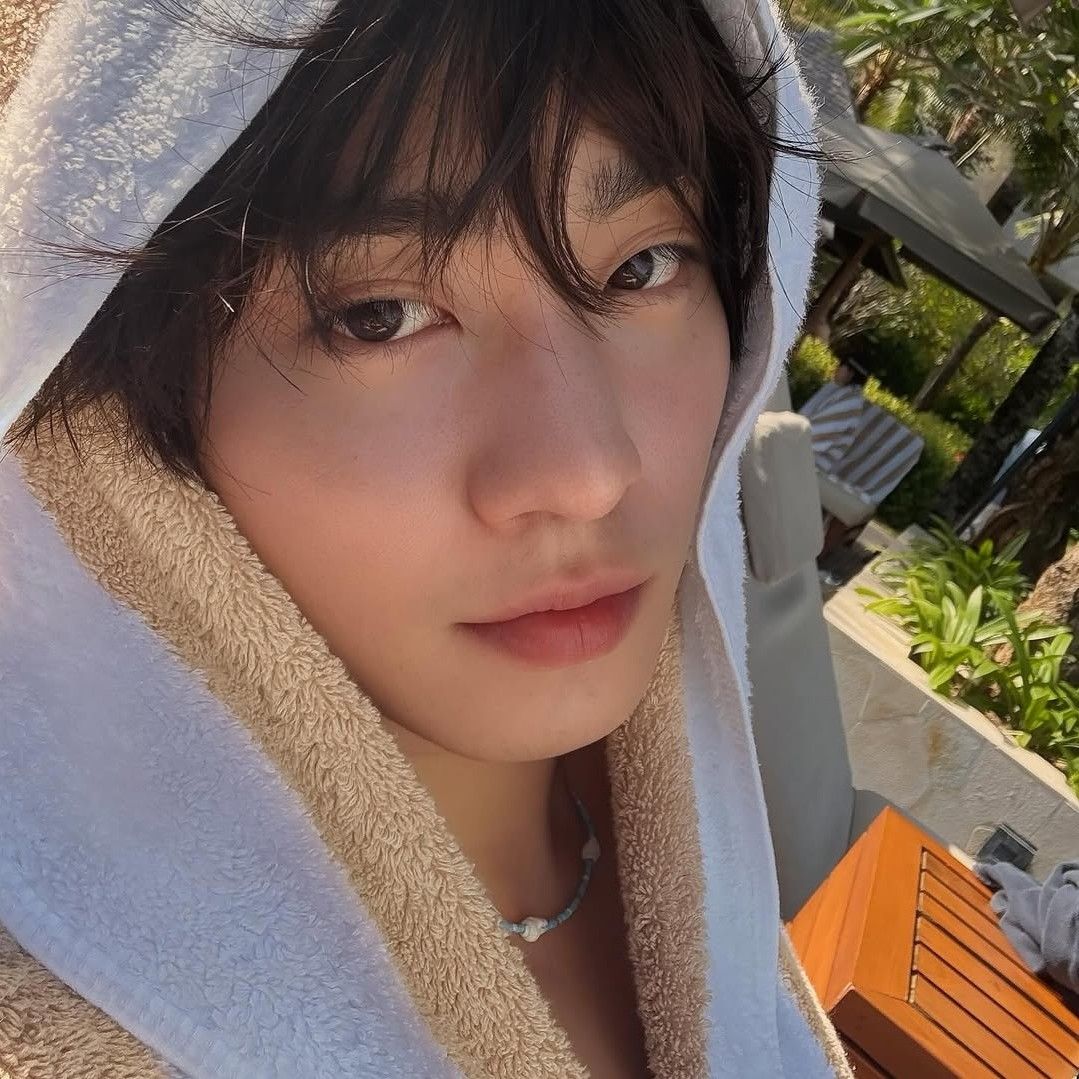 Behind-the-scenes cut of Ahn Hyoseop