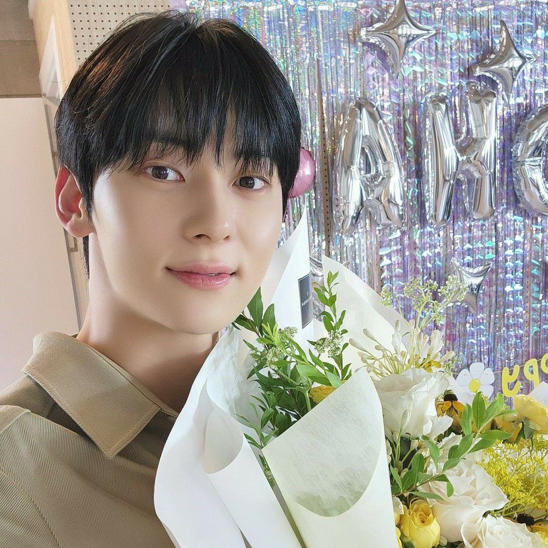 Recent activity shot of Hwang Minhyun