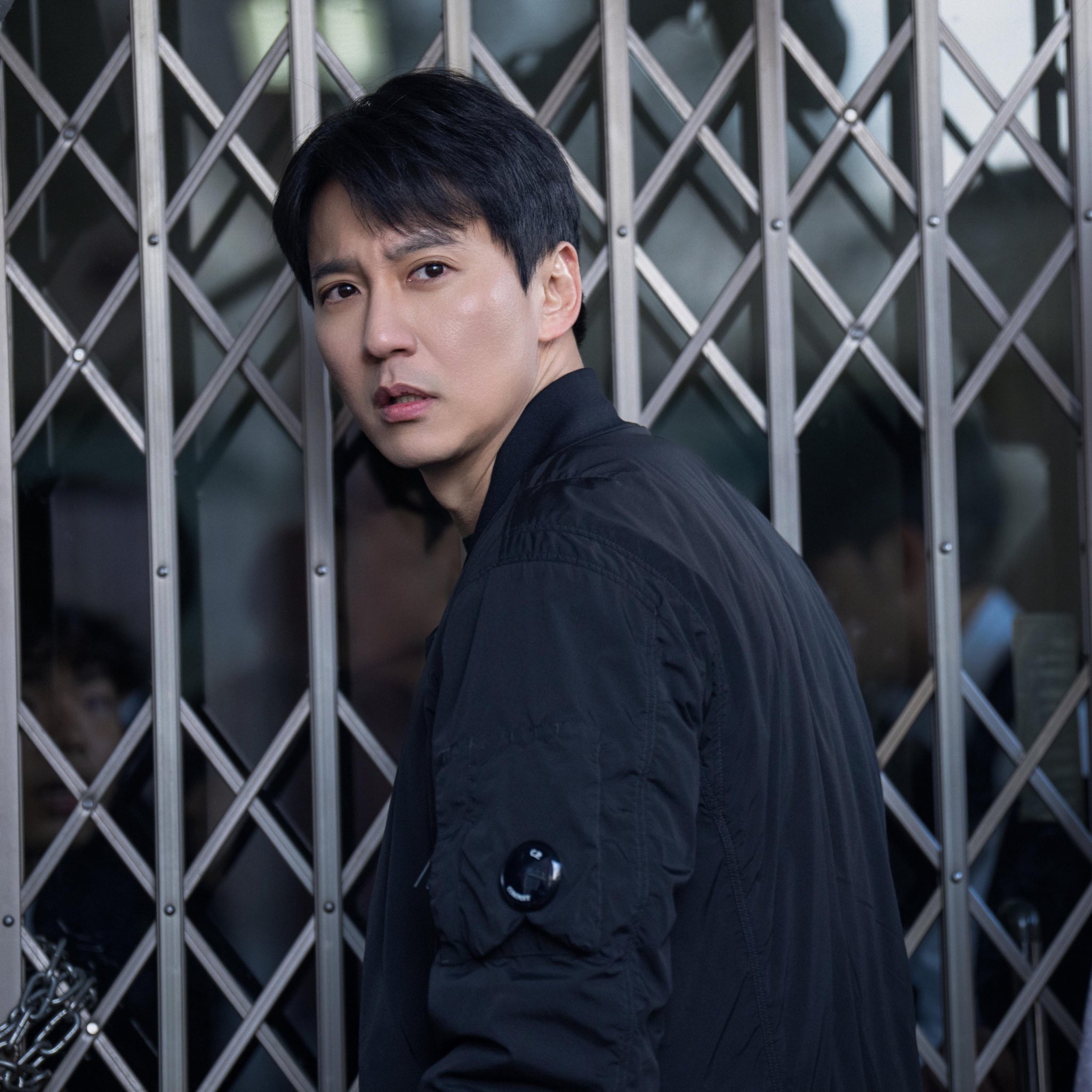 Behind-the-scenes cut of Kim Namgil