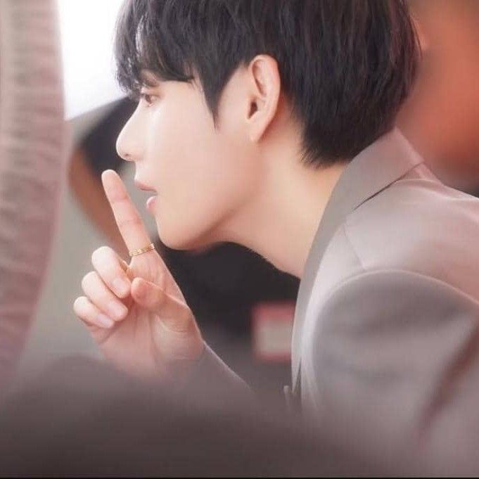 Latest photo of Kim Taehyung (V)