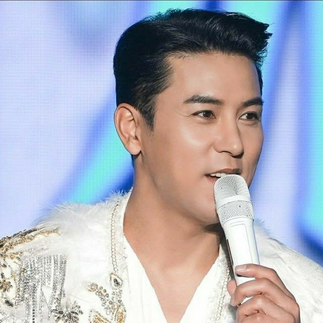 Latest photo of Jang Minho