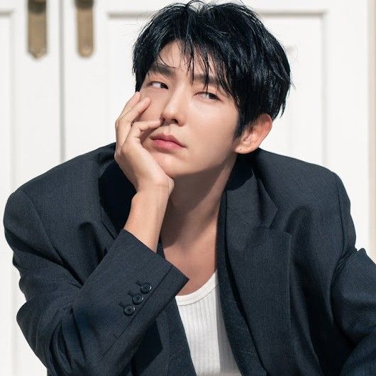 Recent activity shot of Lee Joongi