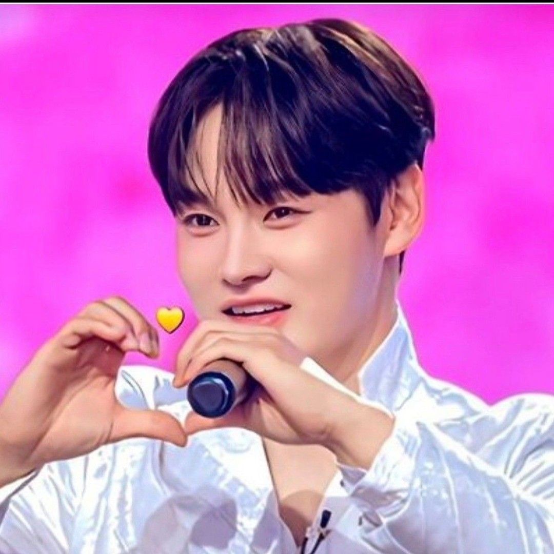 パク・ソジンの最近の活動ショット