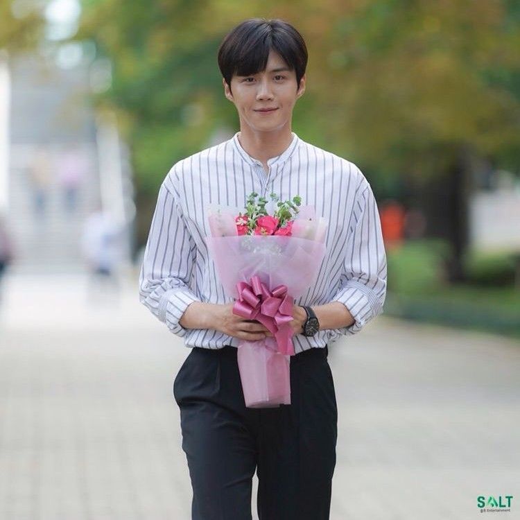 Foto kegiatan terbaru dari Kim Seonho