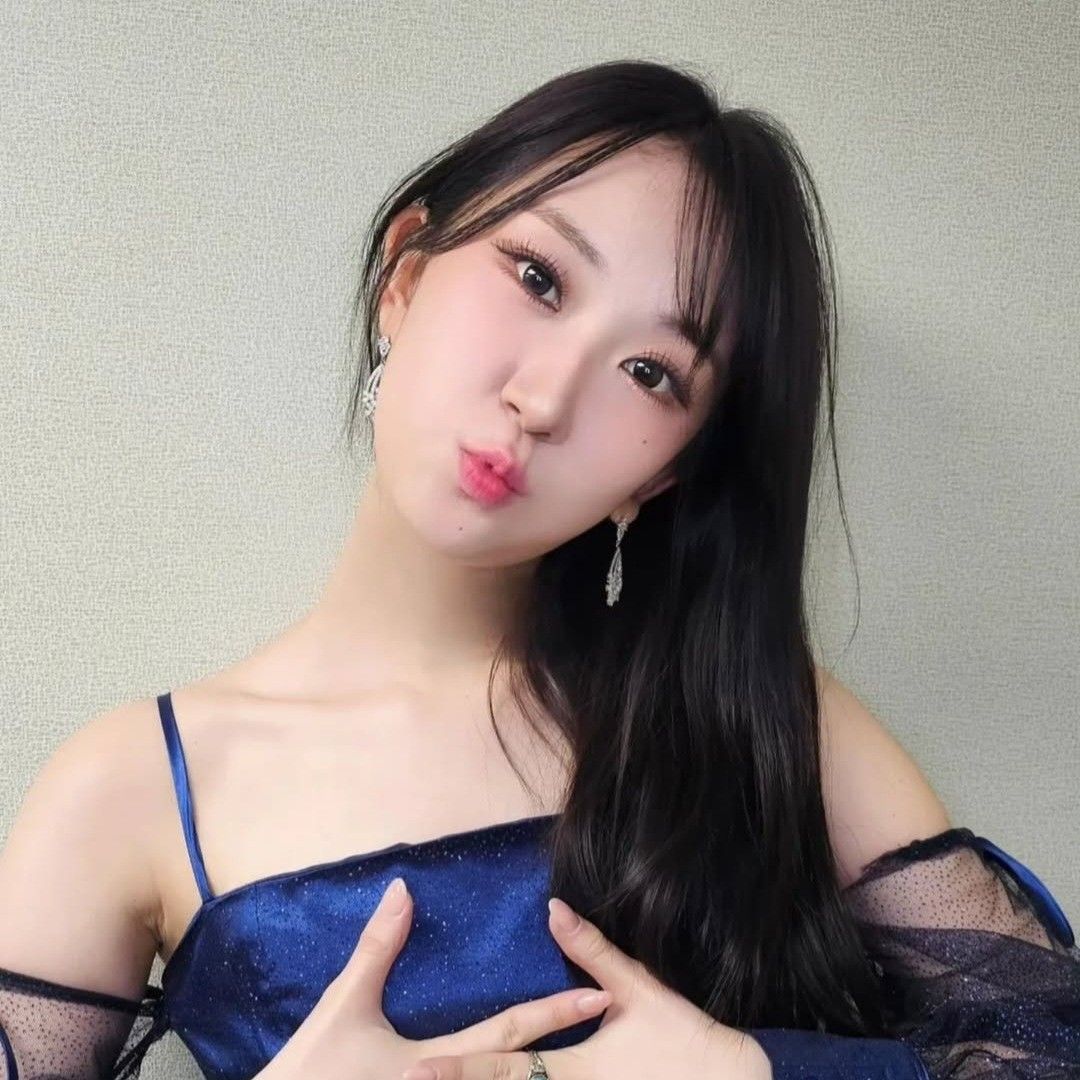 Cuplikan di balik layar dari Jeon Yujin