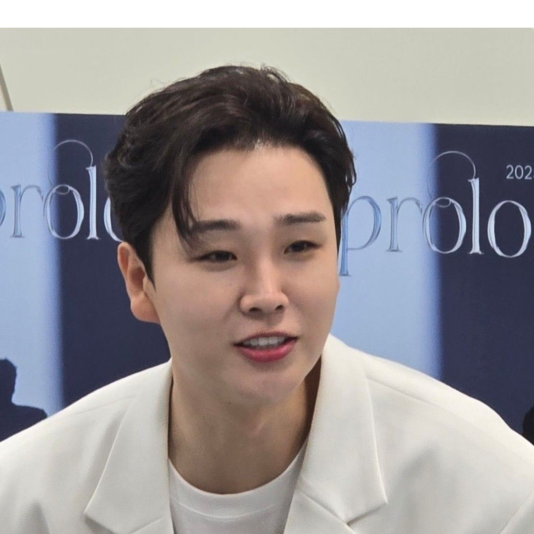 Recent activity shot of Song Minjun