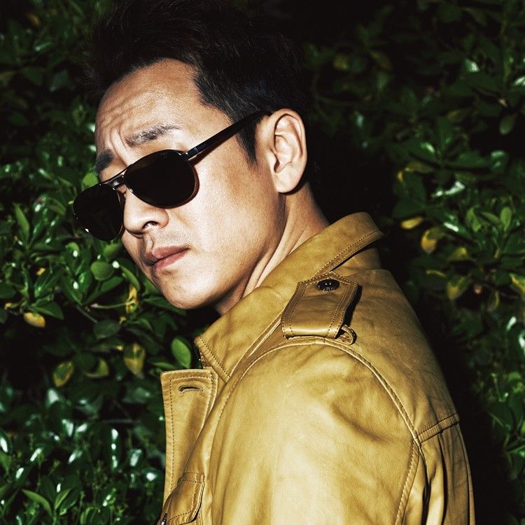 Recent activity shot of Lee Sunkyun