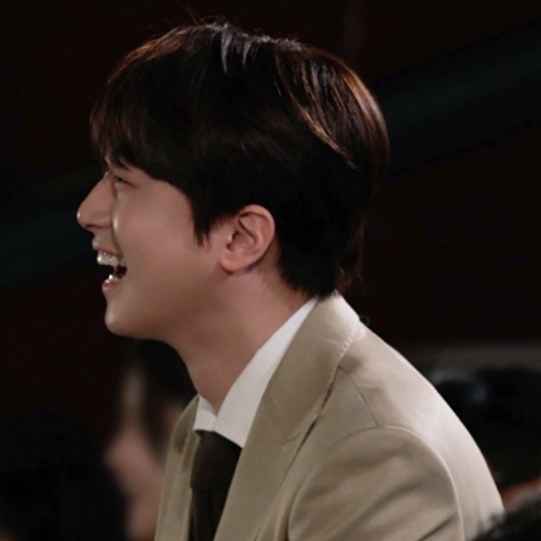 Behind-the-scenes cut of Lee Chanwon