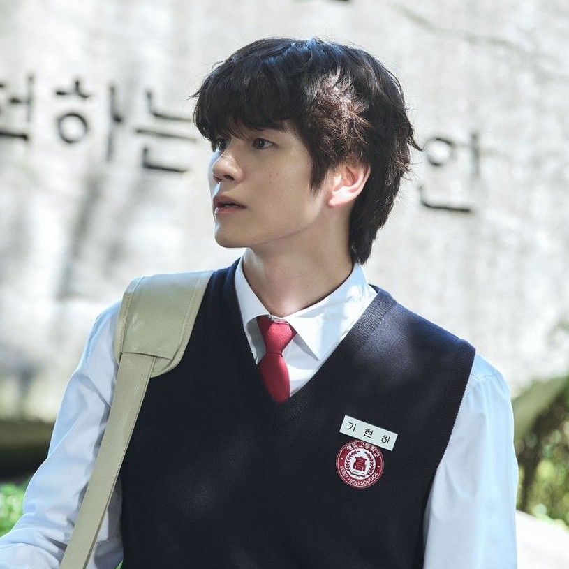 邕圣祐的最新照片