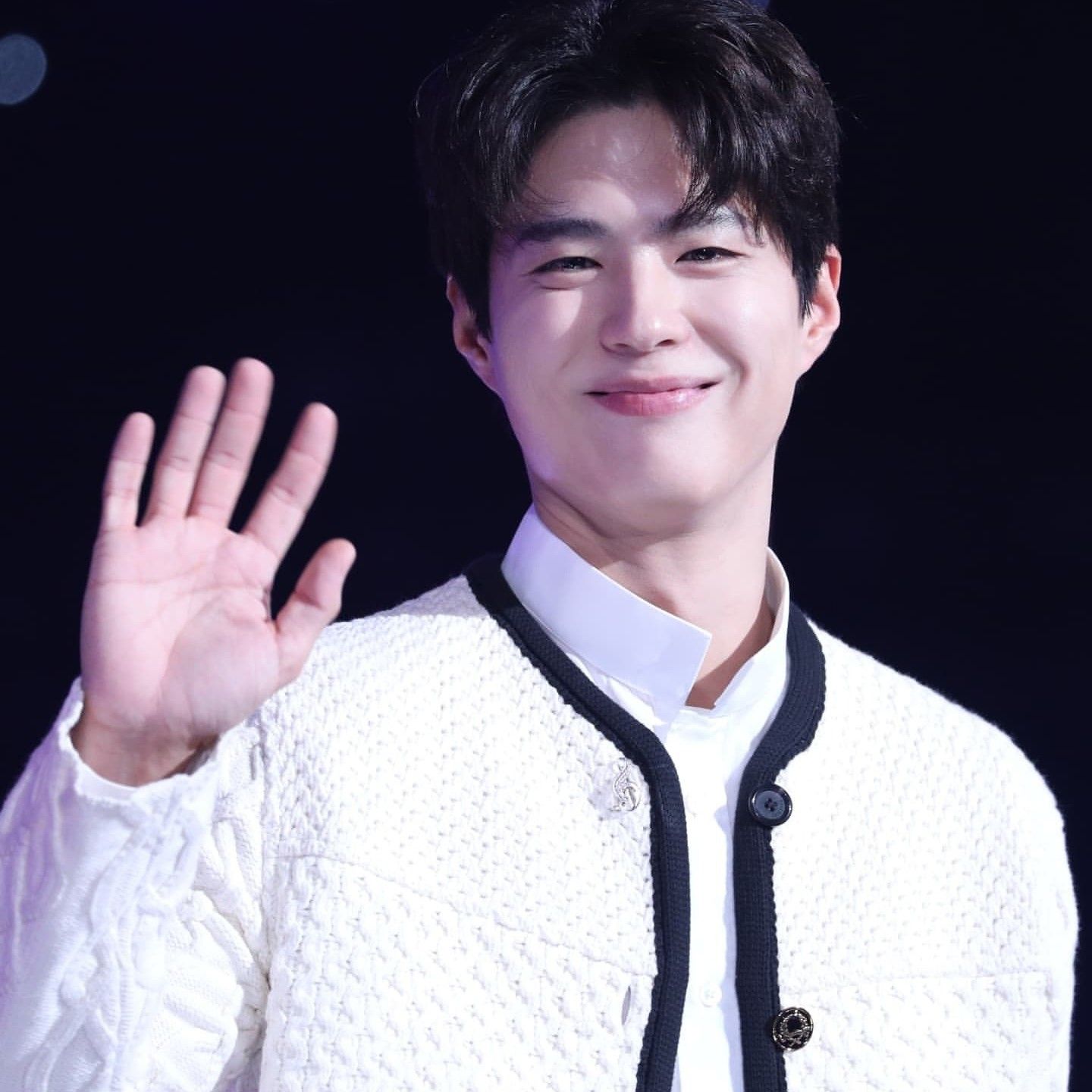 Behind-the-scenes cut of Park Bogum