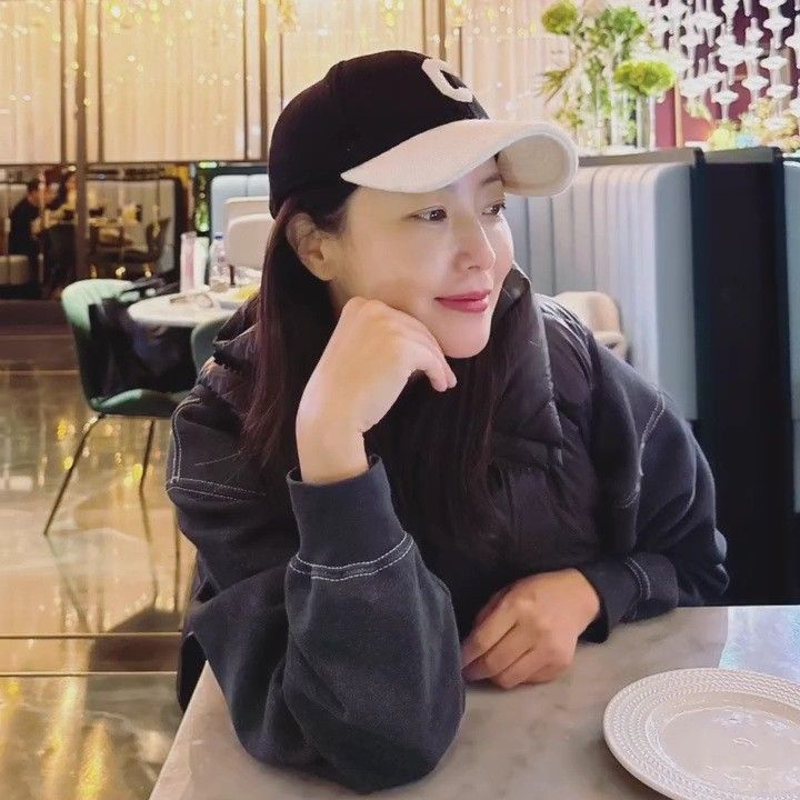 Recent activity shot of Kim Heesun