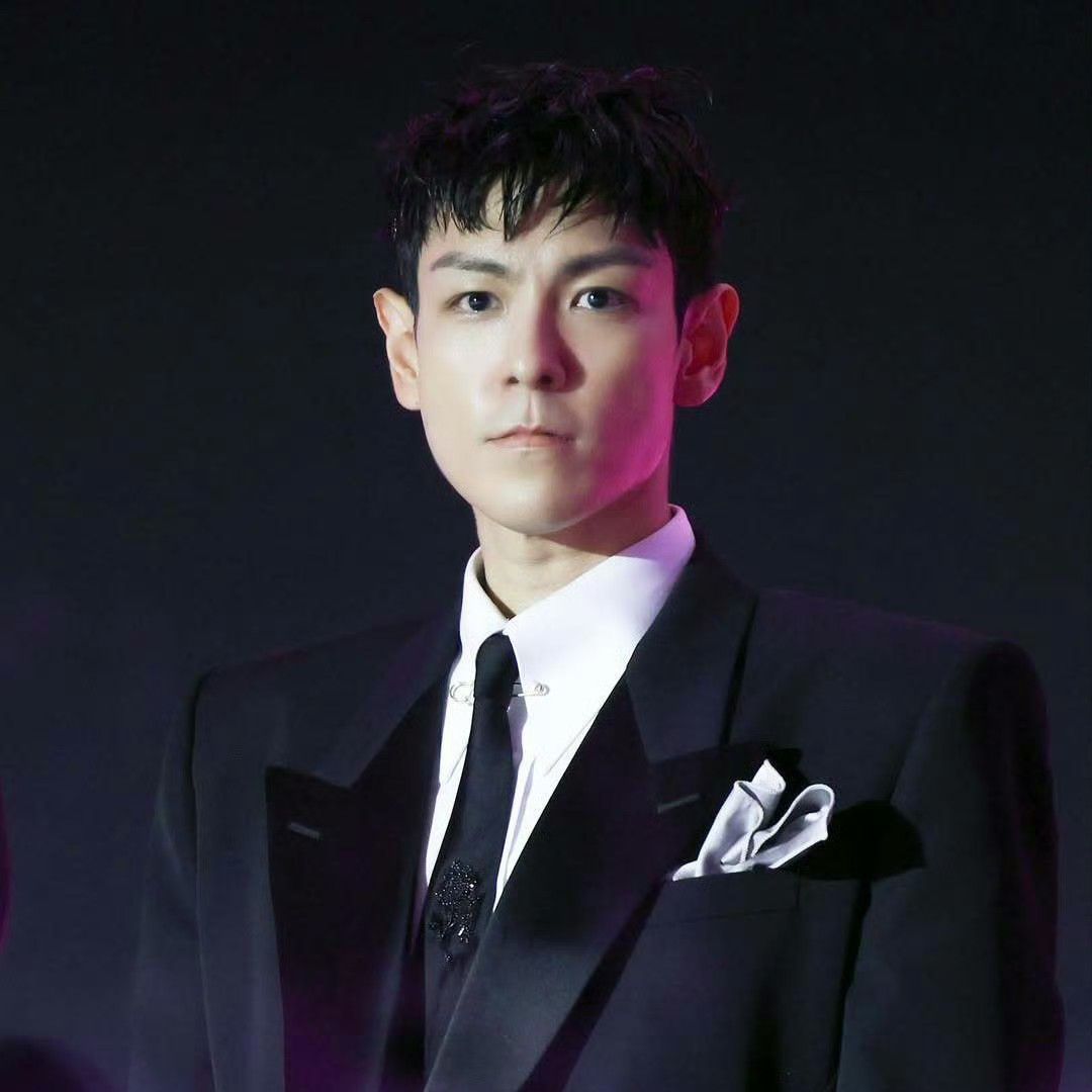 Behind-the-scenes cut of T.O.P