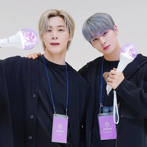 A moment captured by a fan of Cha Eunwoo
