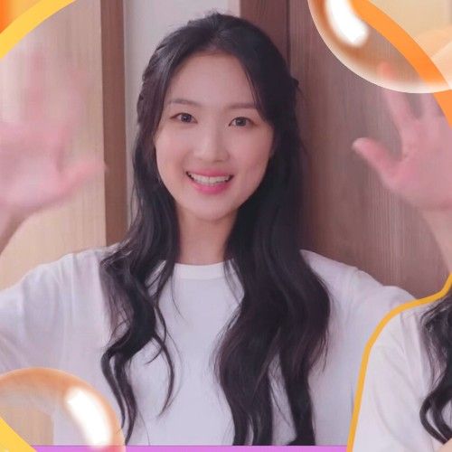 Behind-the-scenes cut of Kim Hyeyoon