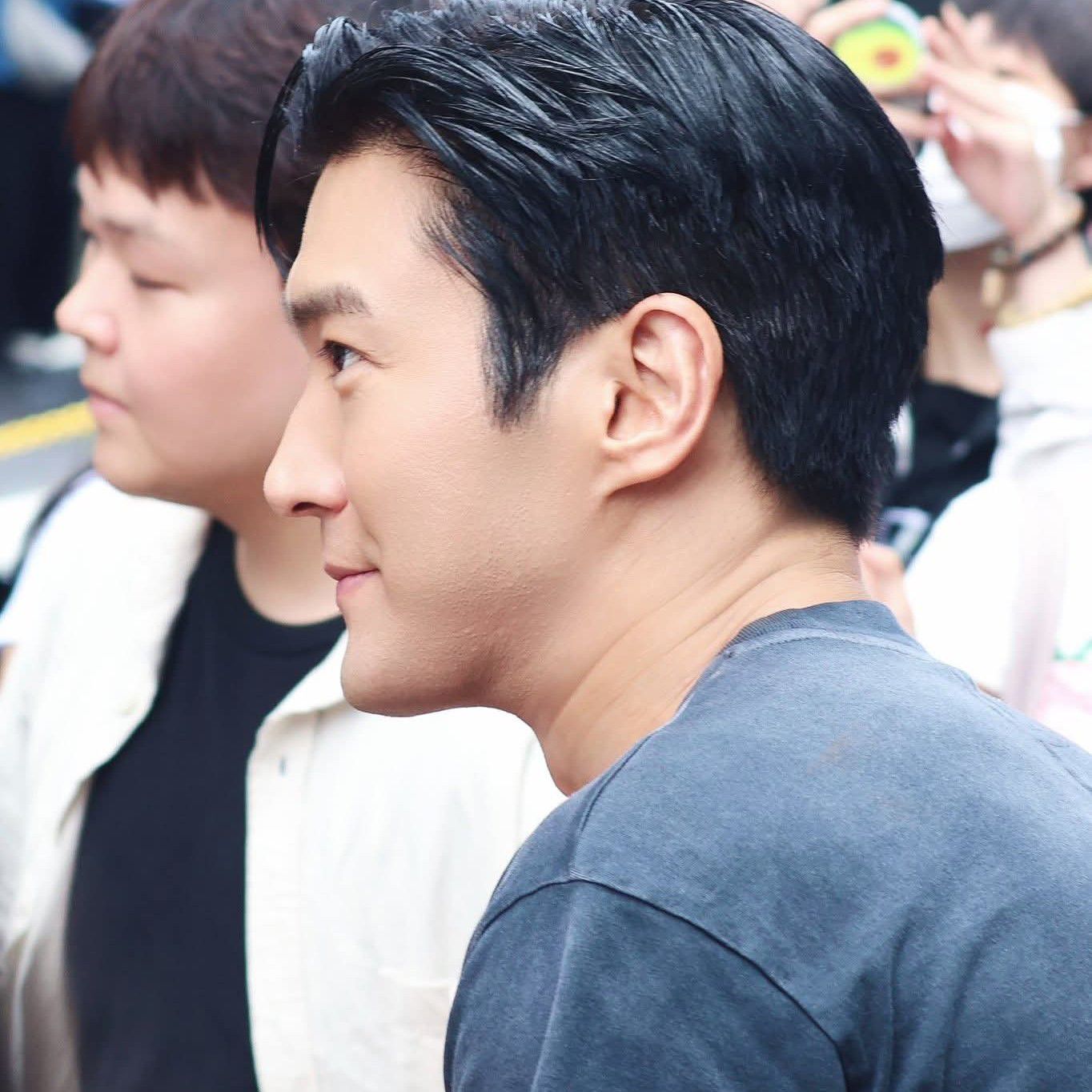 Recent activity shot of Choi Siwon