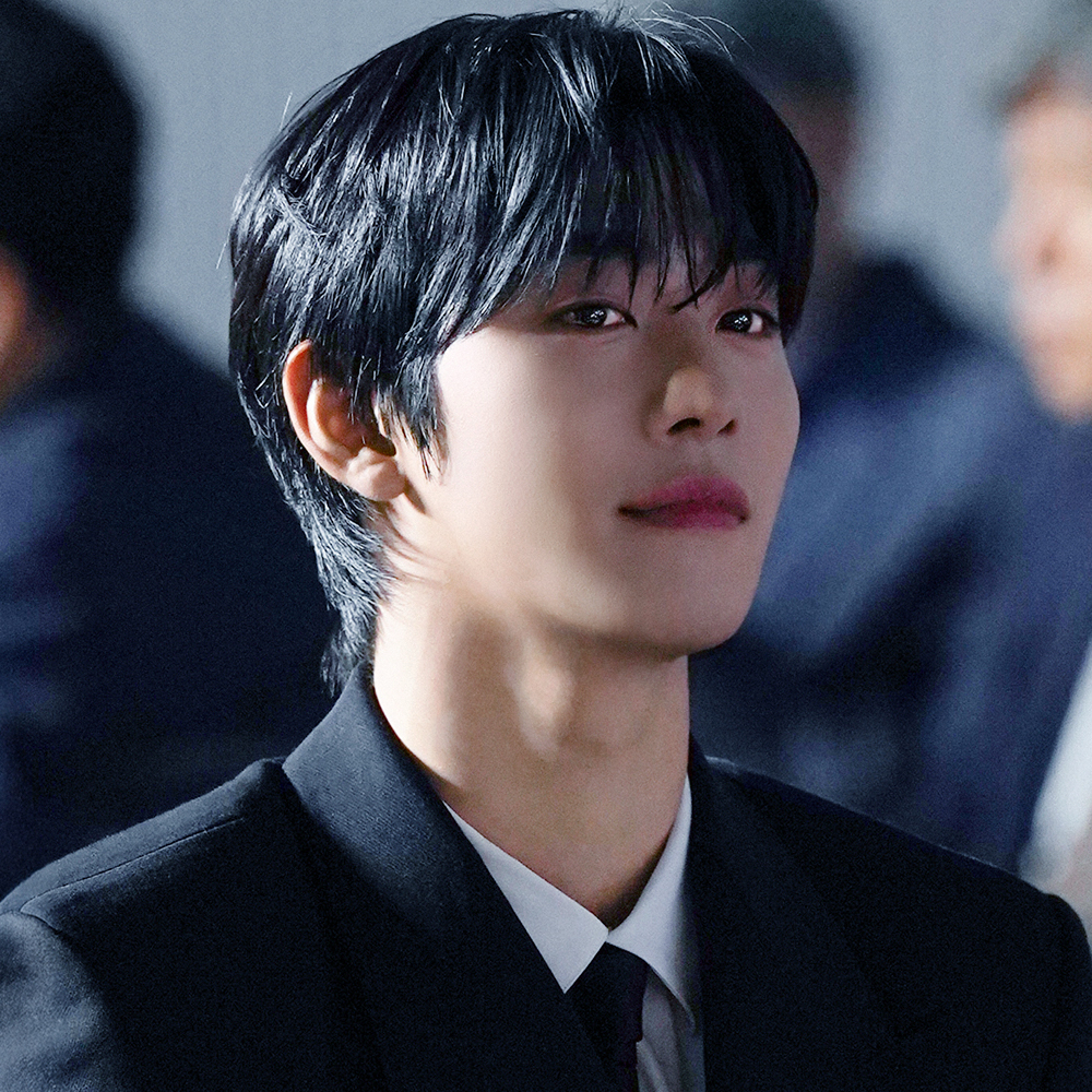 Behind-the-scenes cut of Ahn Hyoseop