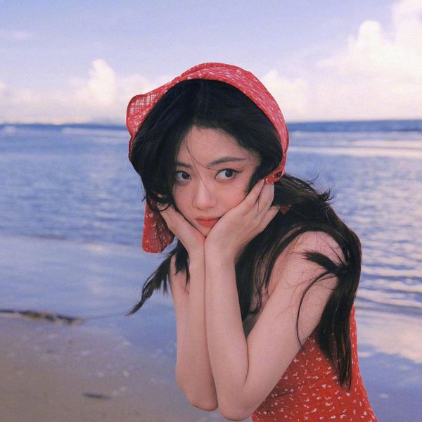 Popular profile photo of Tan Song Yun loved by fans