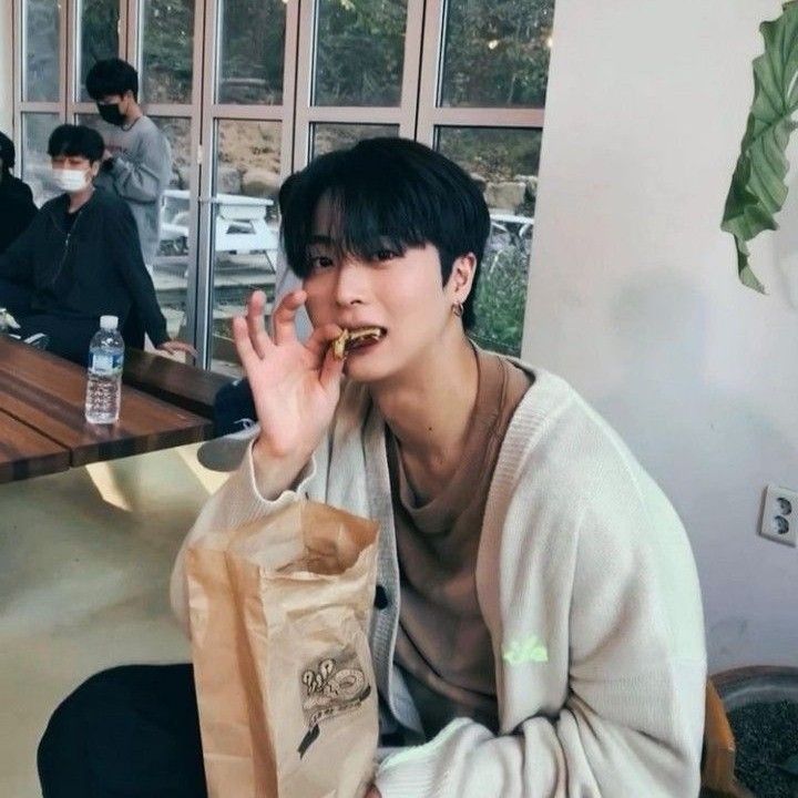Recent activity shot of Kim Mujun