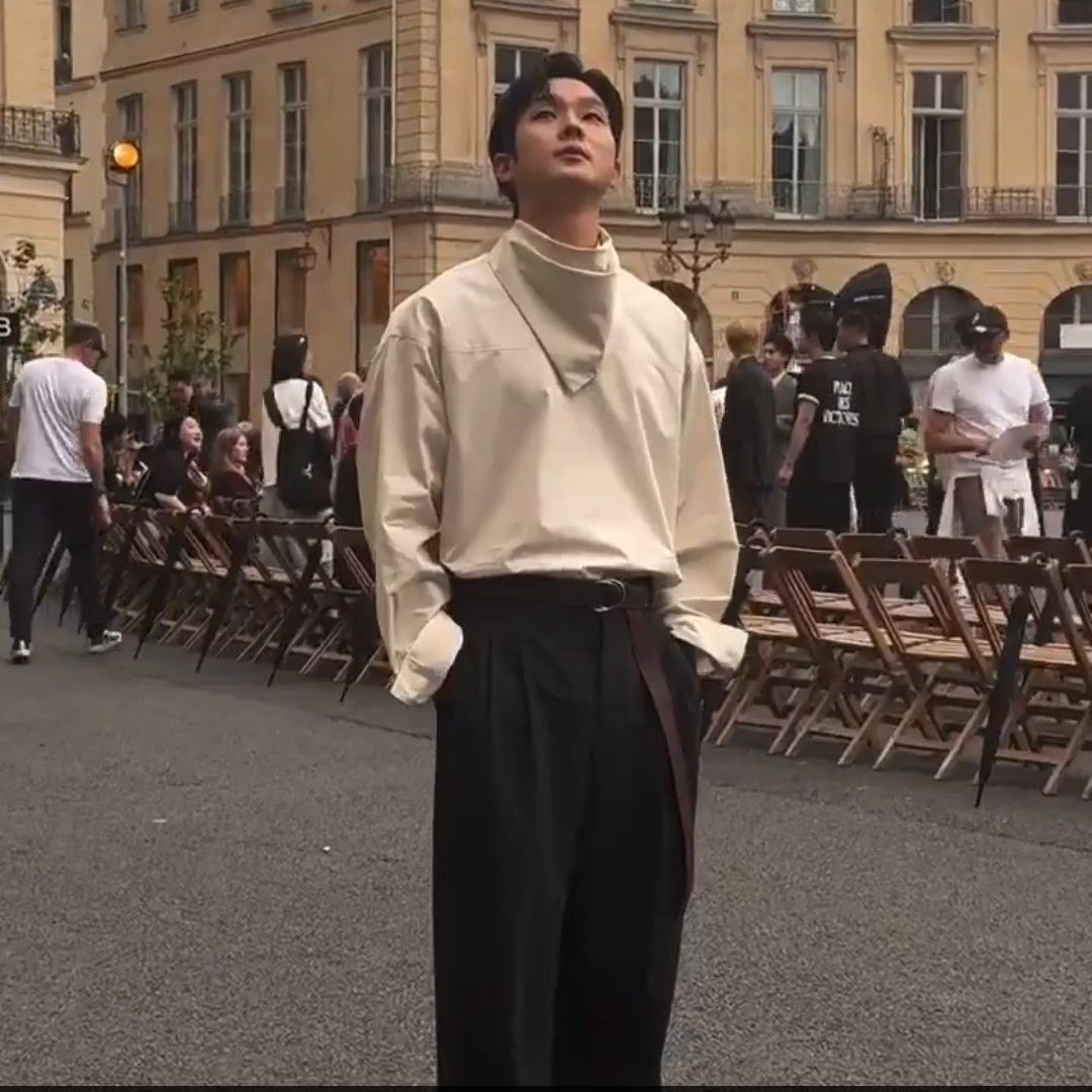 A moment captured by a fan of Choi Wooshik