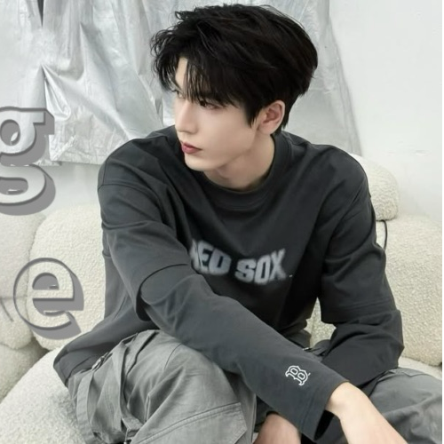 Latest photo of Zhang Linghe