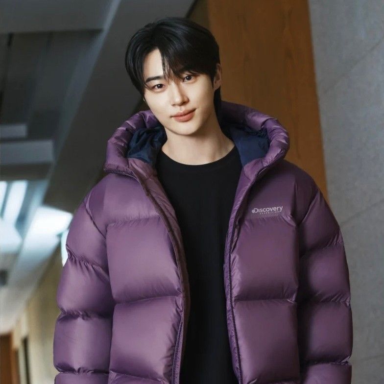 Behind-the-scenes cut of Byeon Wooseok