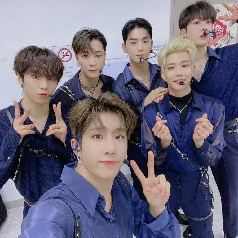 Recent activity shot of Cha Eunwoo