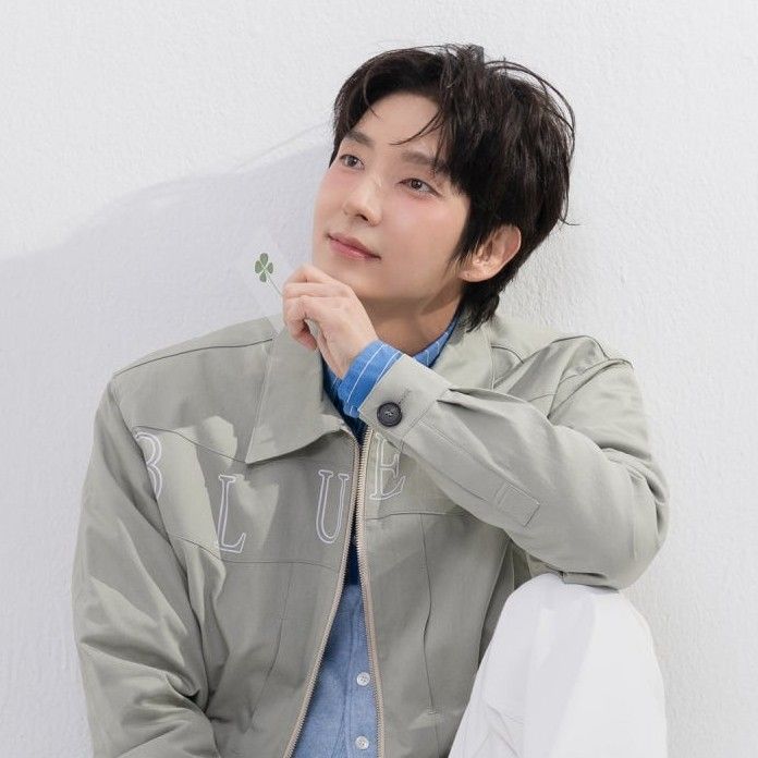 Recent activity shot of Lee Joongi