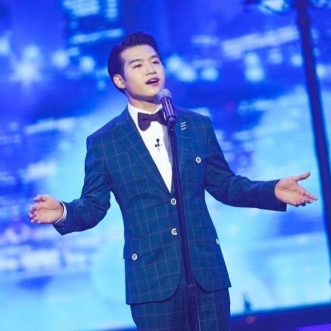 粉絲拍下的趙明燮瞬間