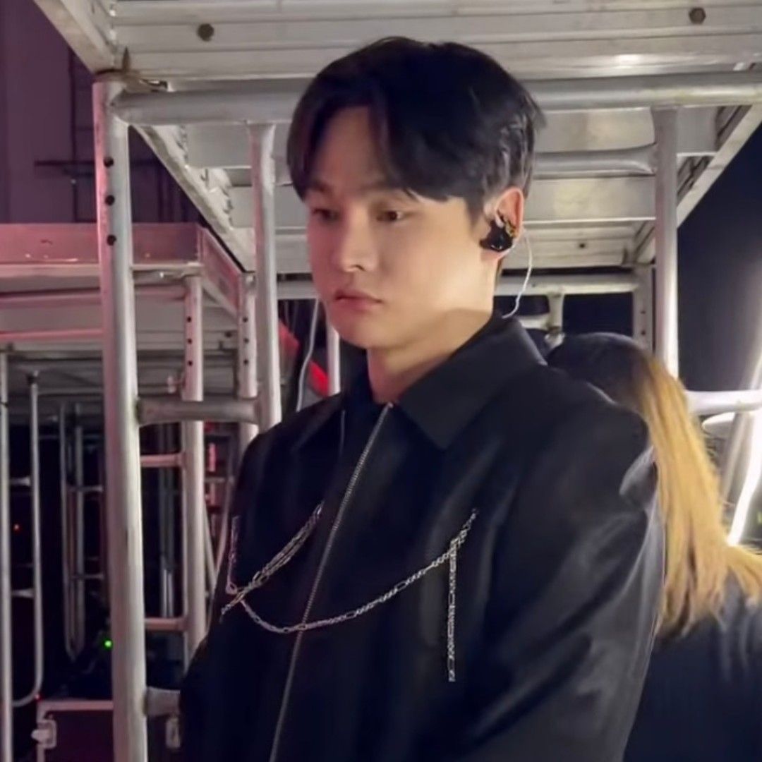 박서진의 비하인드 컷