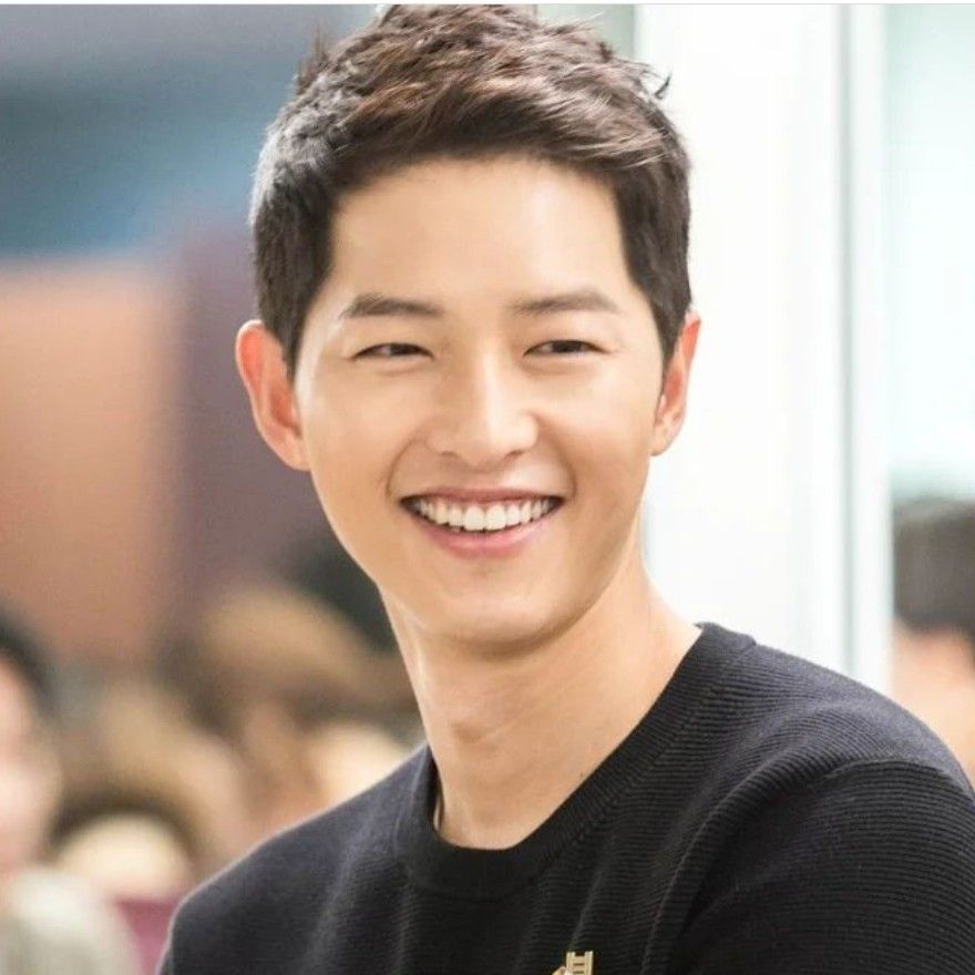 Recent activity shot of Song Joongki