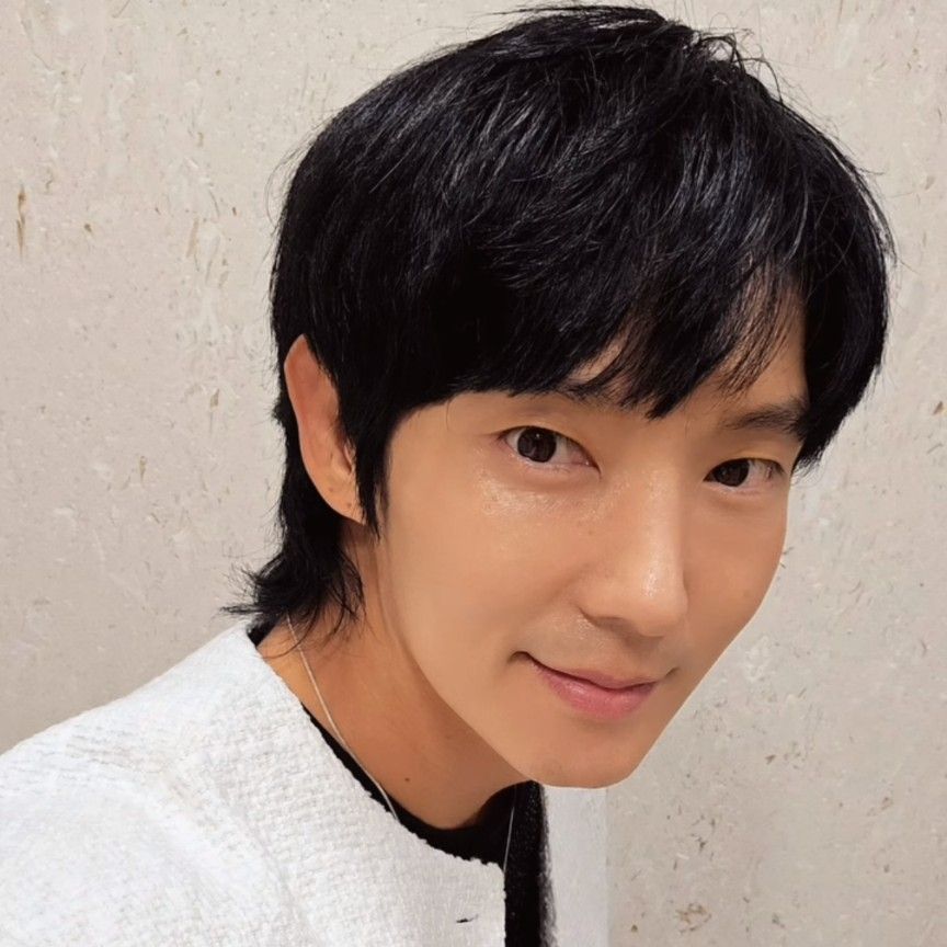 李准基的最新照片