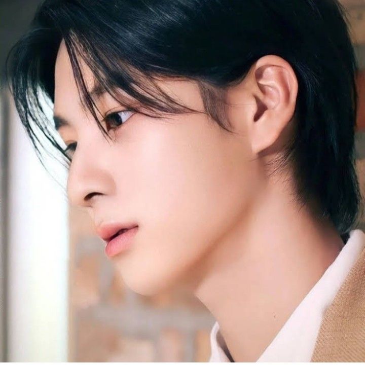 A moment captured by a fan of Jeong Dongwon