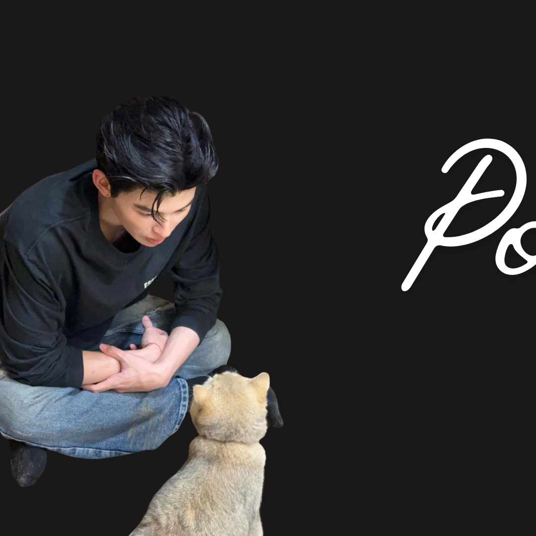 A moment captured by a fan of Pond Naravit Lertratkosum