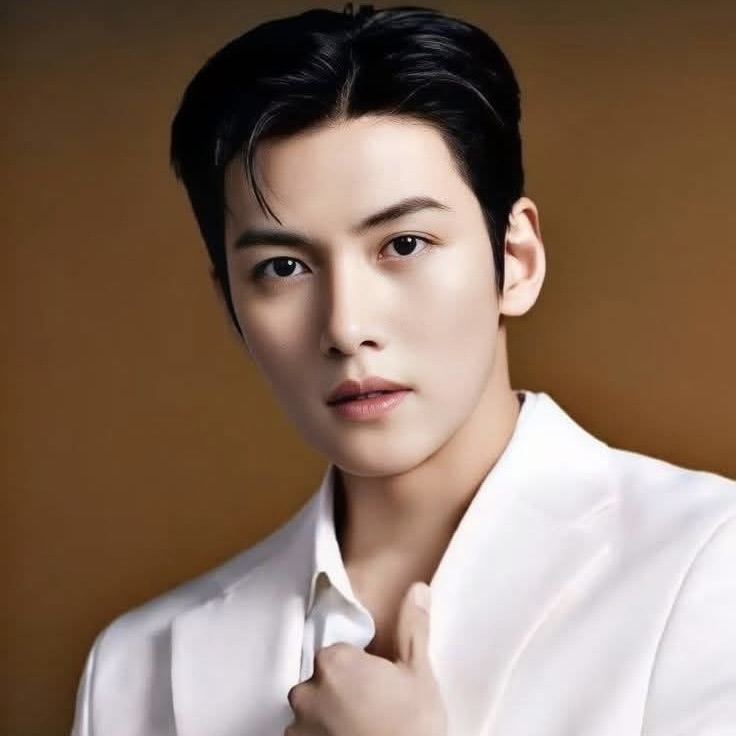 Recent activity shot of Ji Changwook