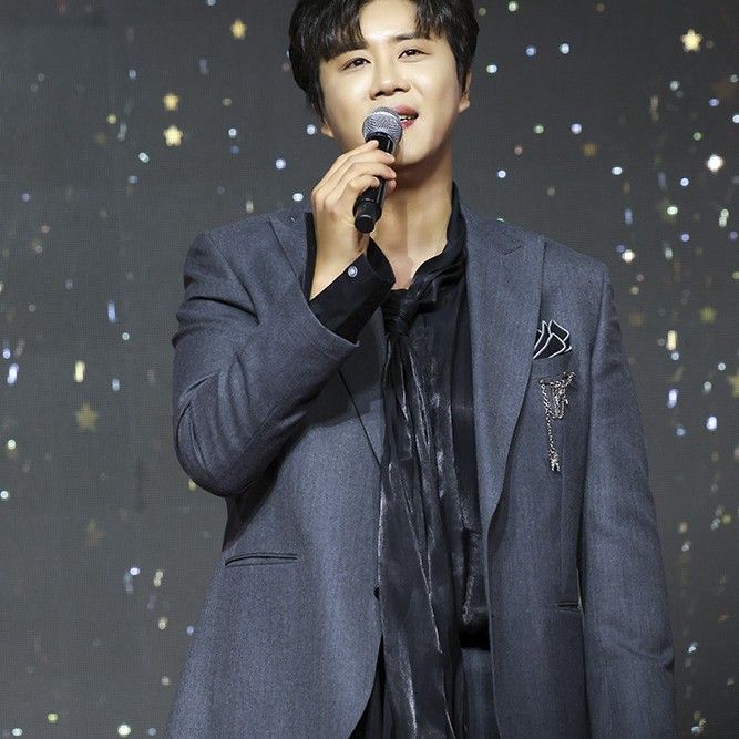 Behind-the-scenes cut of Jin Haesung