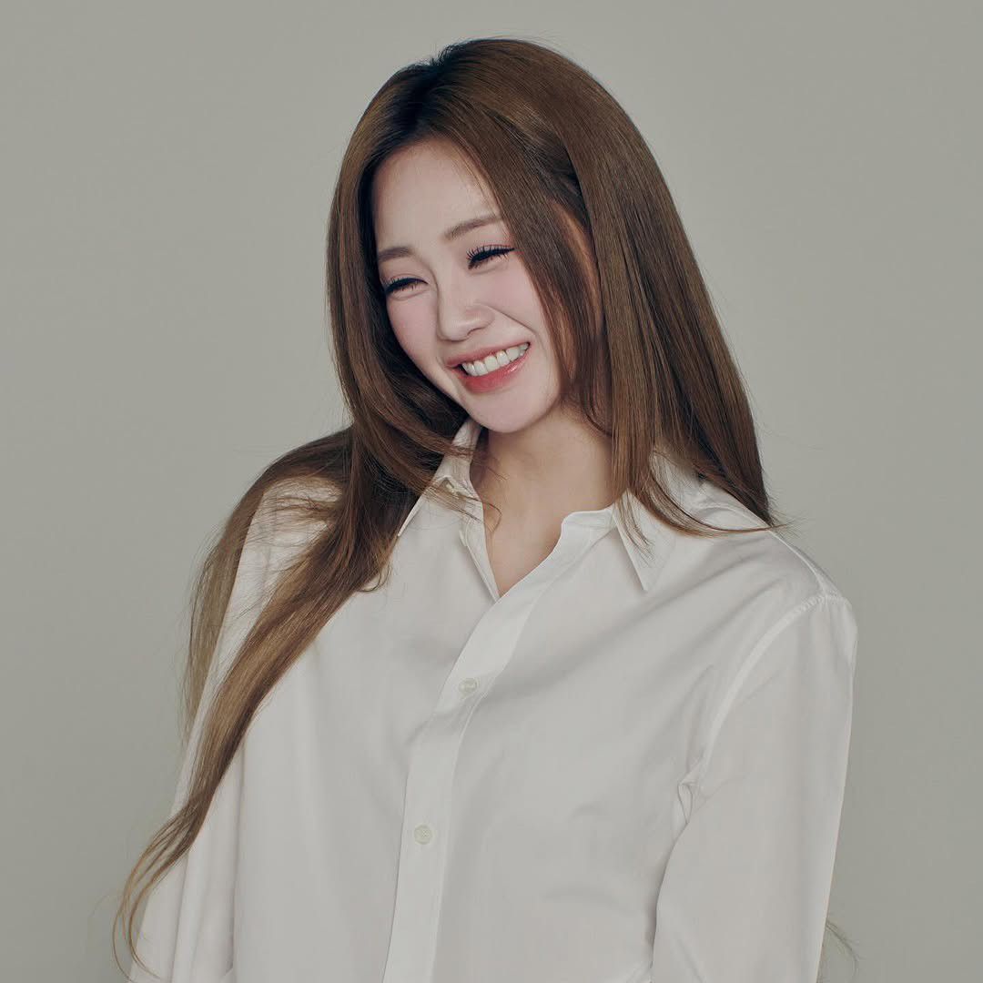 홍지윤의 비하인드 컷