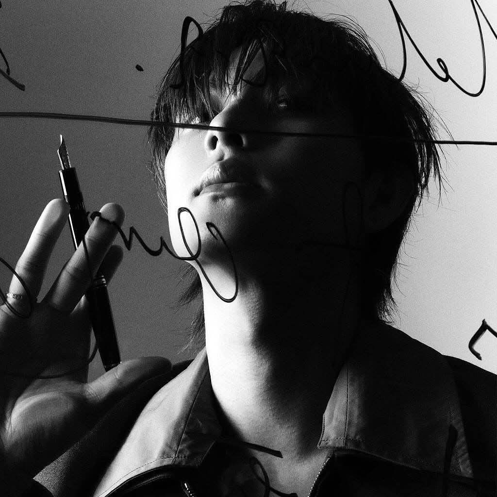 Behind-the-scenes cut of Yim Siwan