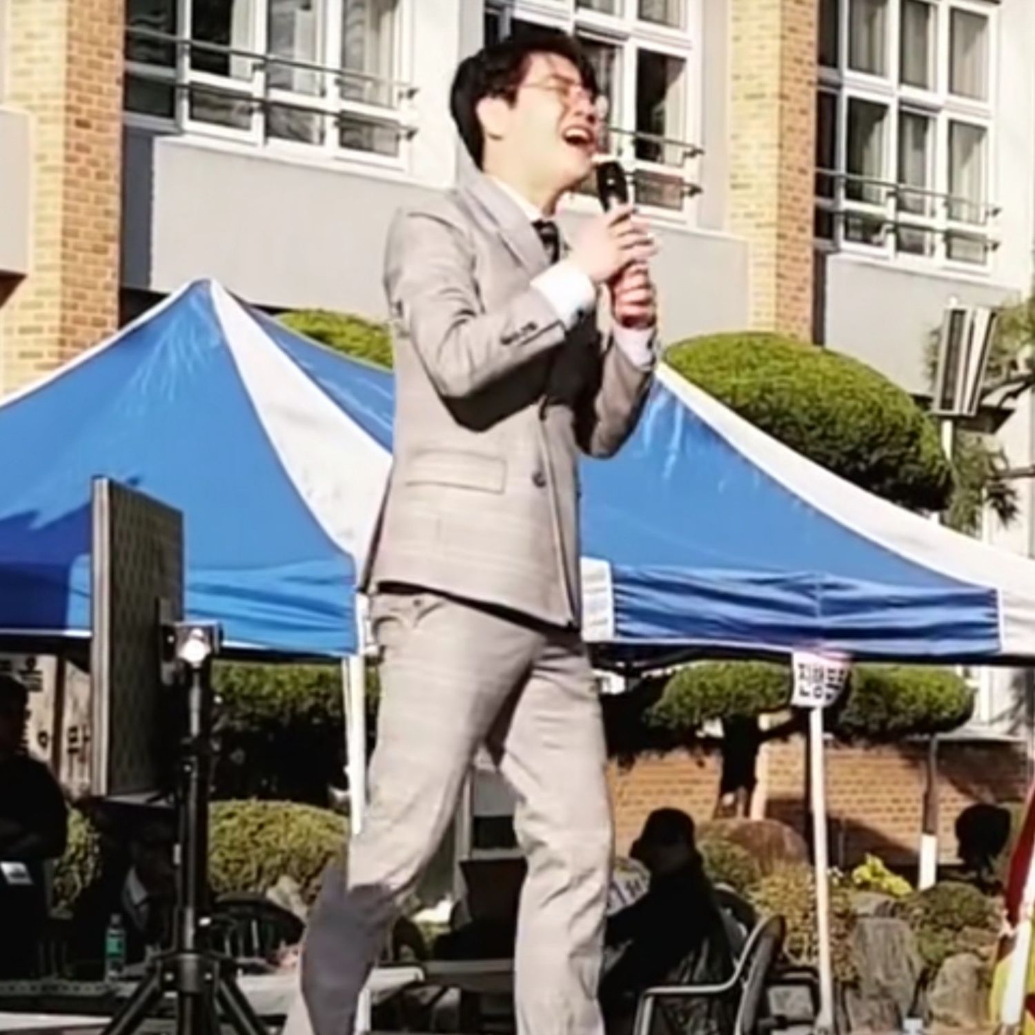 粉絲拍下的永卓瞬間