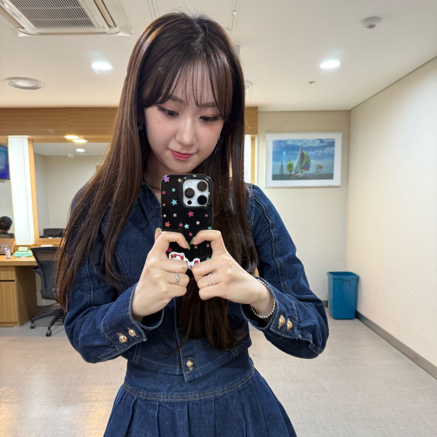 Latest photo of Jeon Yujin