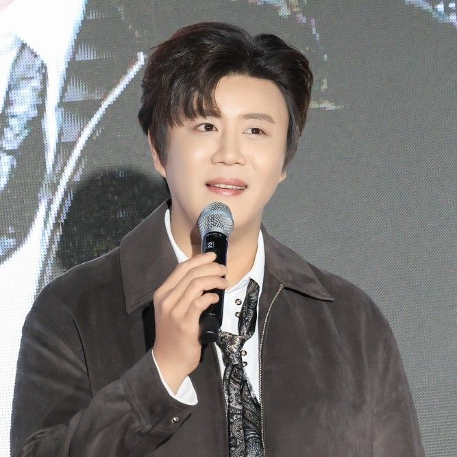 진해성의 비하인드 컷