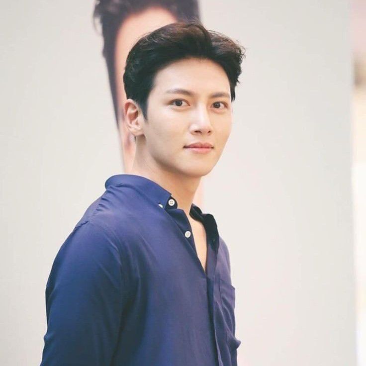 지창욱 최근 활동샷