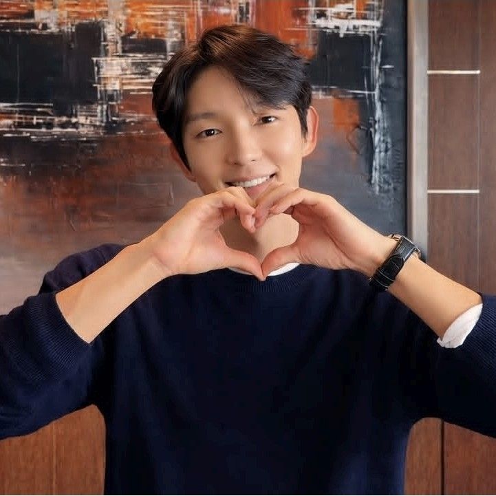 Latest photo of Lee Joongi