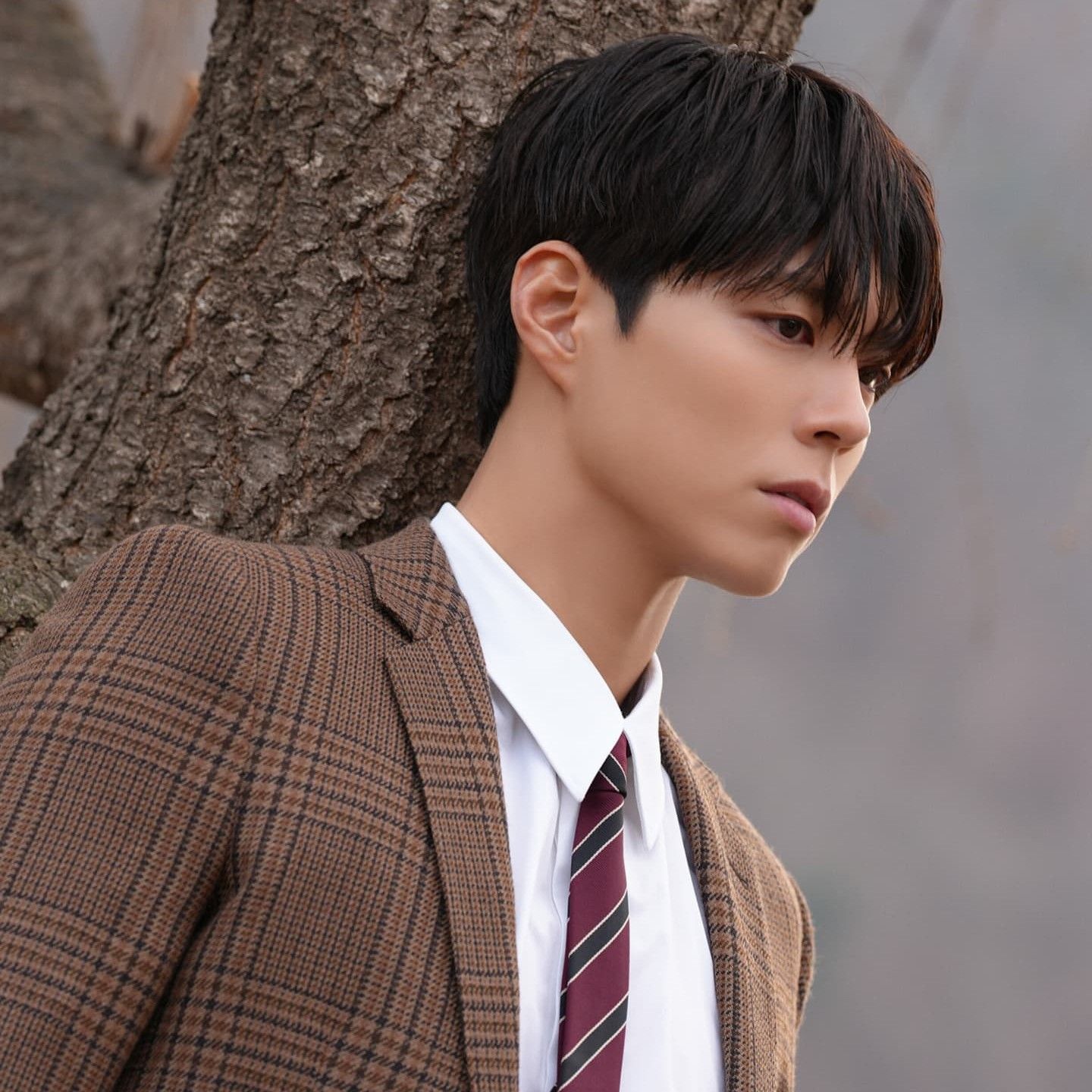 Behind-the-scenes cut of Park Bogum