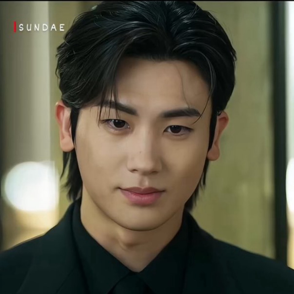 Recent activity shot of Park Hyungsik